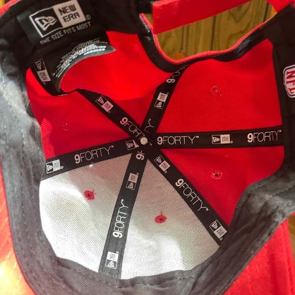 Tampa Bay Buccaneers hat. - Picture 8 of 9